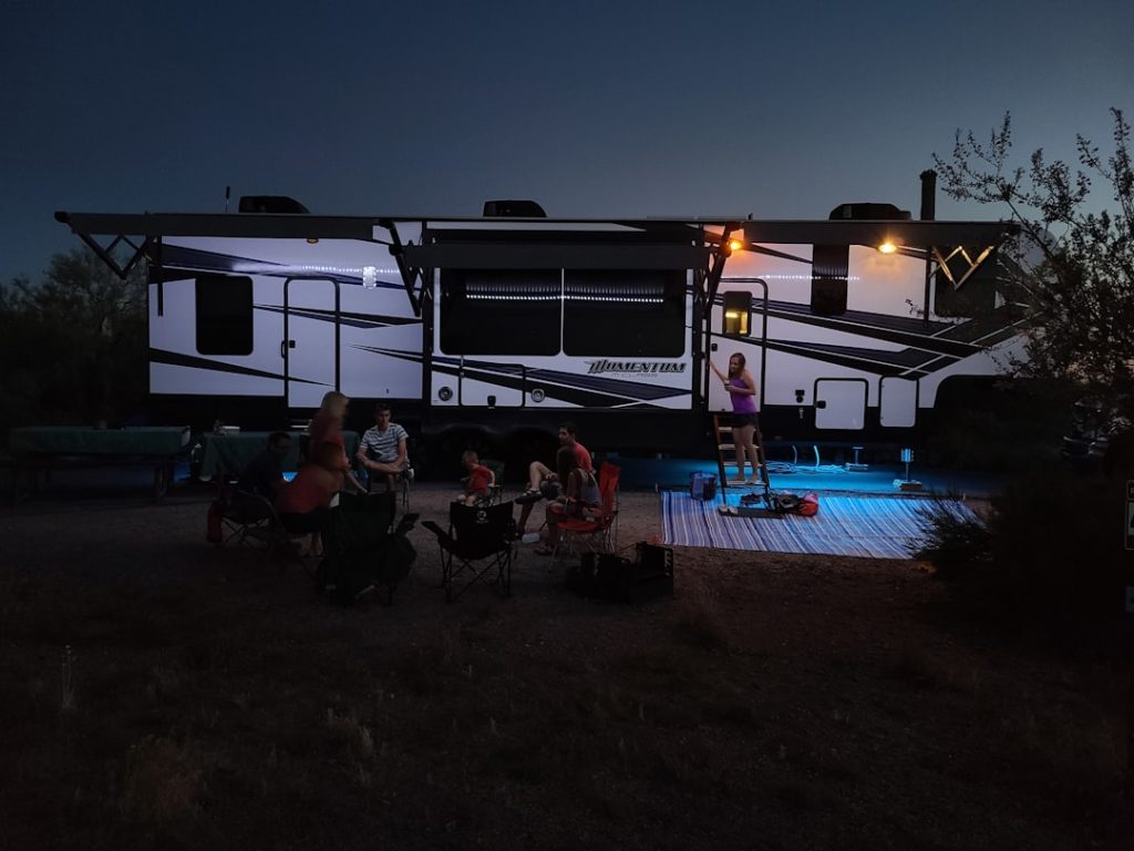 RV lifestyle - Photo by Matthew Osborn on Unsplash