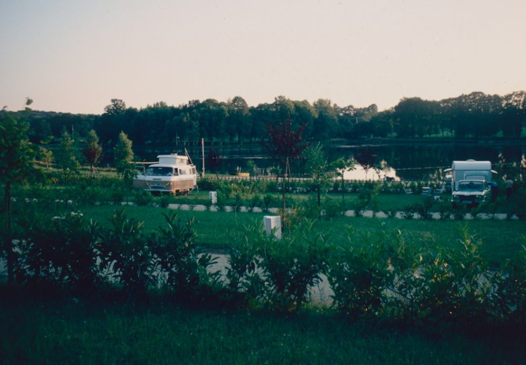 RV lifestyle - Photo by Annie Spratt on Unsplash