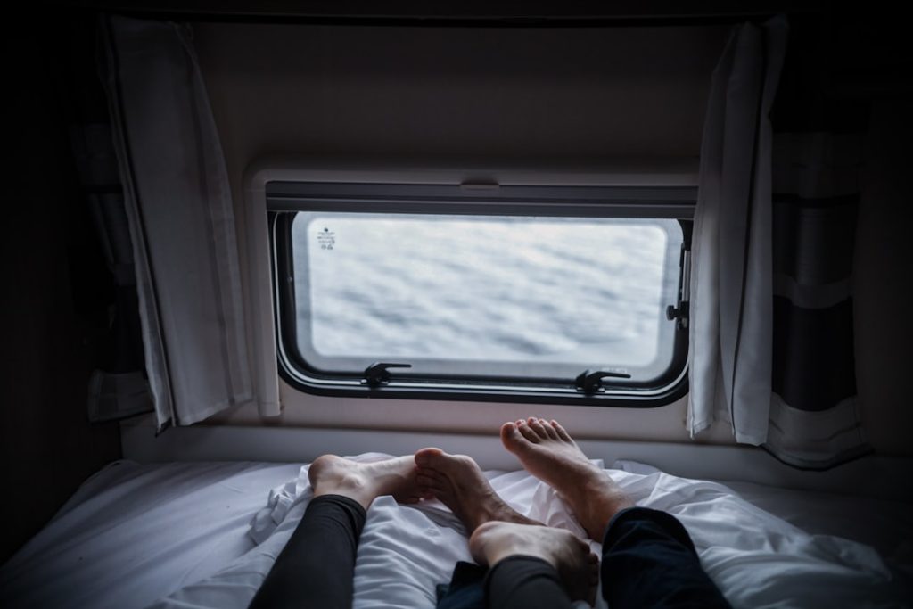 RV lifestyle - Photo by lucas Favre on Unsplash