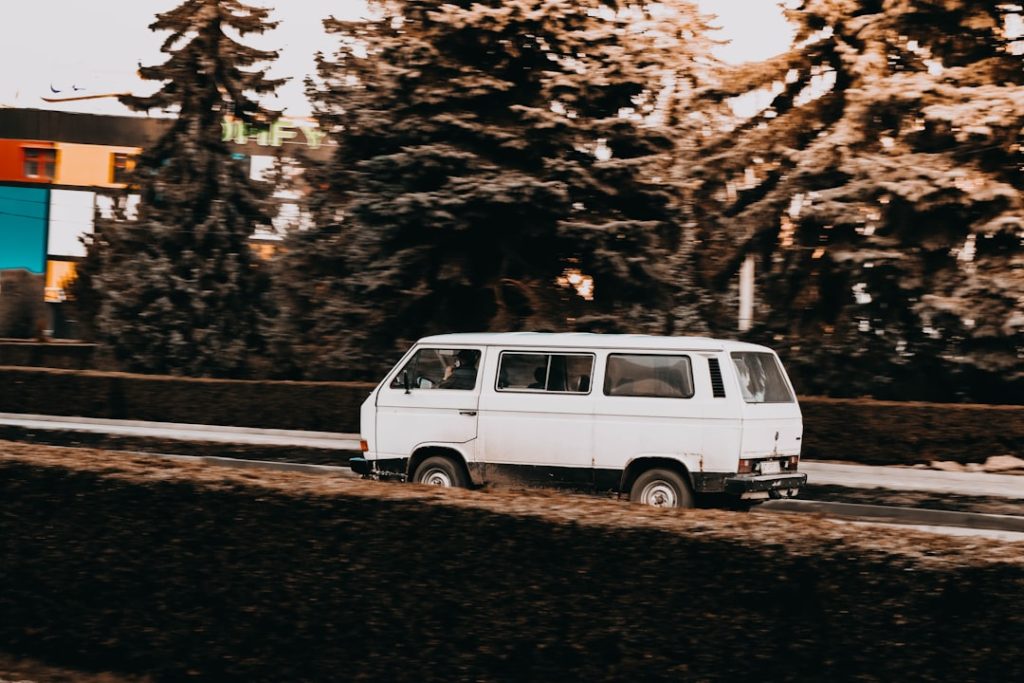RV lifestyle - Photo by Liubomyr Vovchak on Unsplash