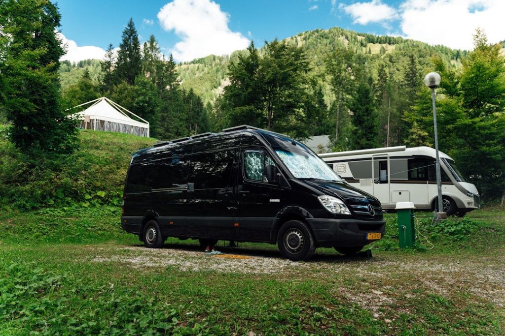 RV lifestyle - Photo by Erik Fabian on Unsplash