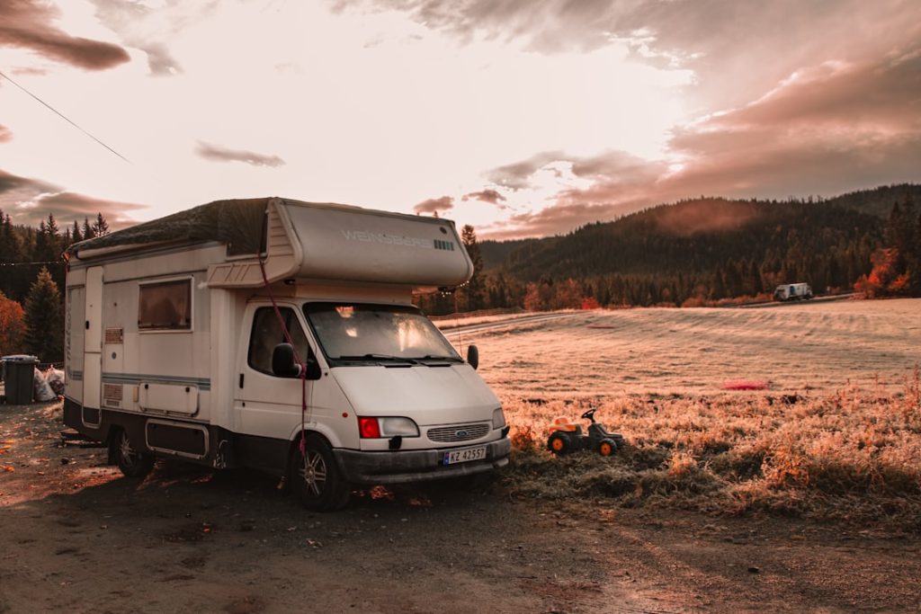 RV lifestyle - Photo by atarin michaeli on Unsplash