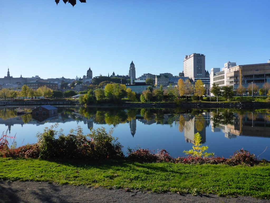 RV lifestyle - Photo by Jean Giroux on Unsplash