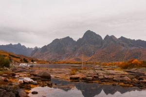 Why RV Boondocking Etiquette Has Unwritten Distance Rules — and How Violating Them Affects Everyone