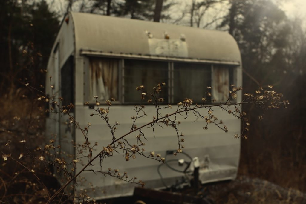 RV lifestyle - Photo by Veruca Björk on Unsplash