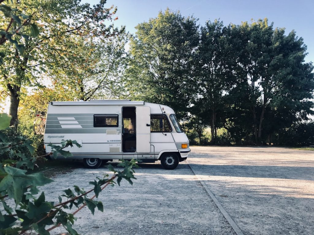 RV lifestyle - Photo by Fabian on Unsplash