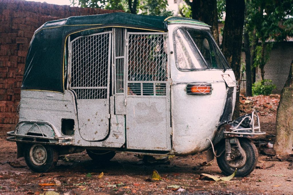 RV lifestyle - Photo by Bornil Amin on Unsplash